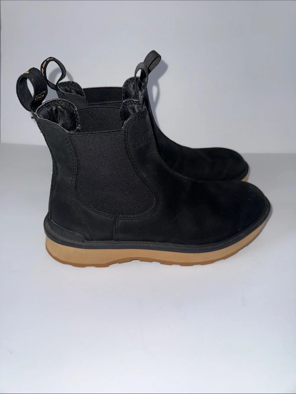 Sorel Black Chukka Boots with Brown Gum Sole - Men